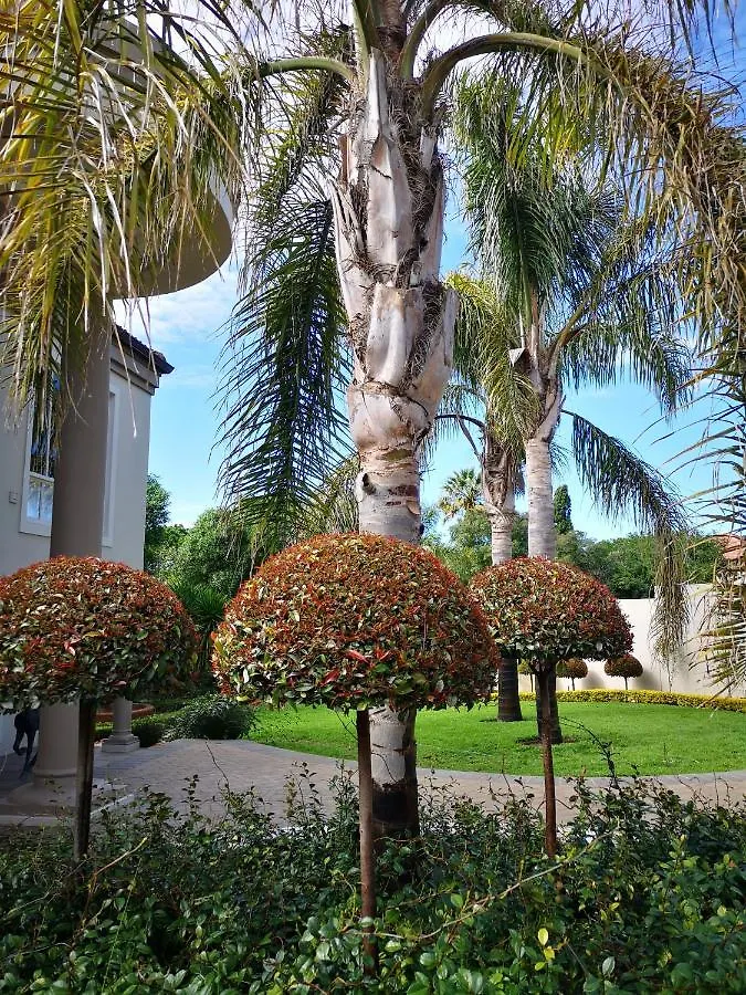 Maison Le Pur Sang Bellville 3*,